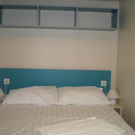 Naturist Mobile Homes Eden In Fkk Ulika Porec Bilik gambar