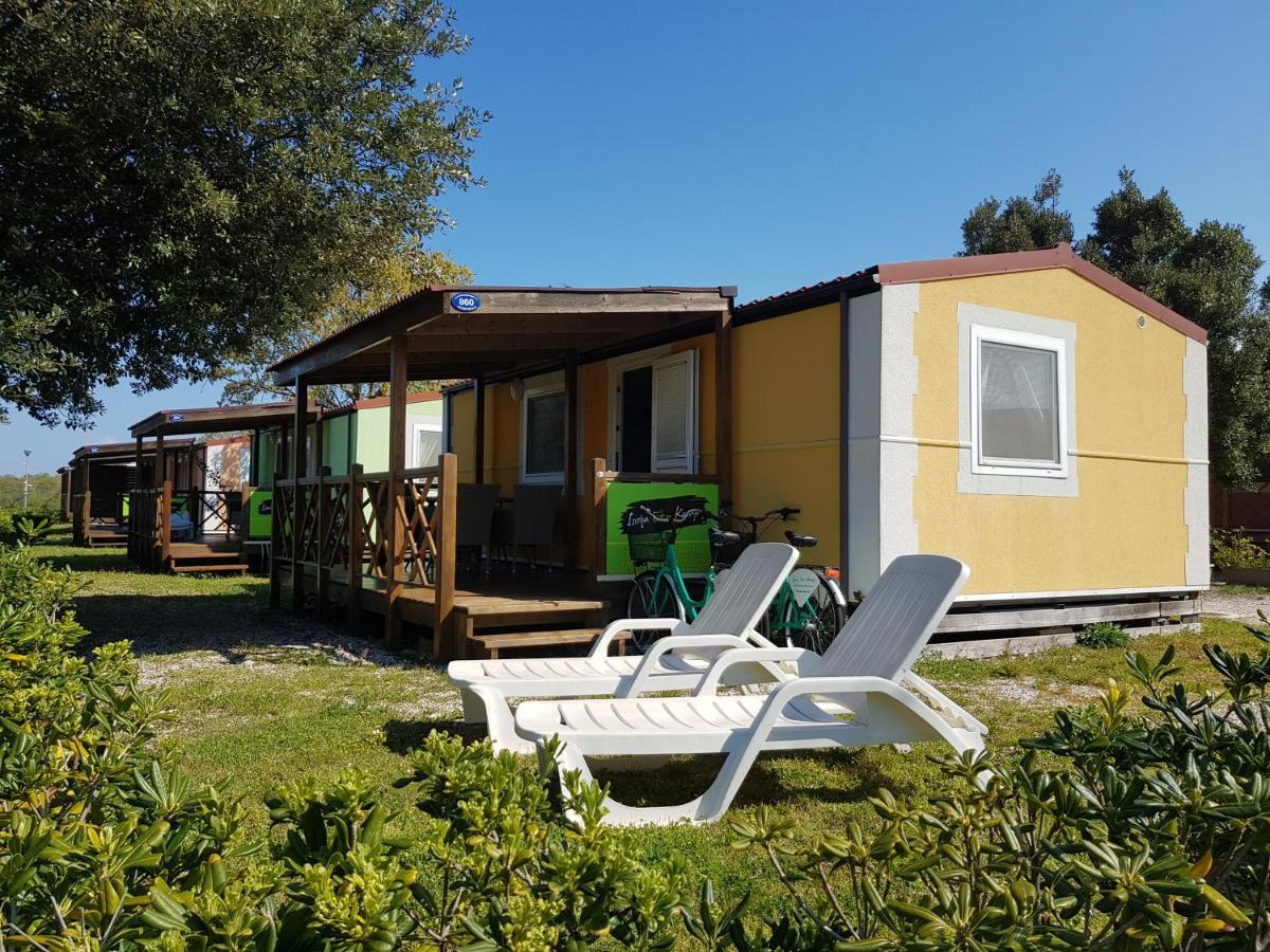 Naturist Mobile Homes Eden In Fkk Ulika Porec Luaran gambar
