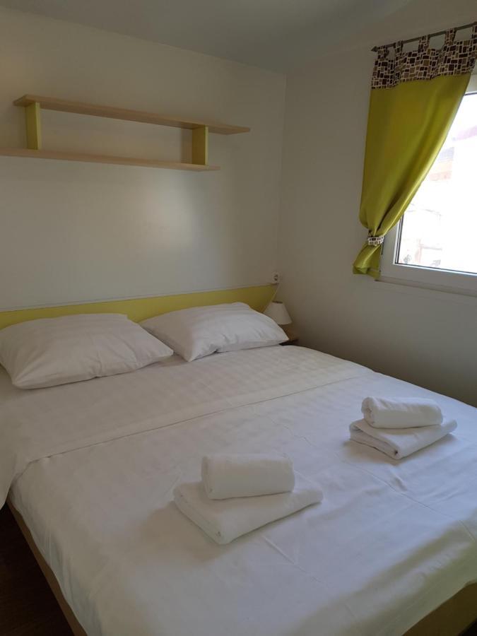 Naturist Mobile Homes Eden In Fkk Ulika Porec Luaran gambar
