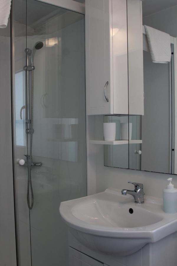 Naturist Mobile Homes Eden In Fkk Ulika Porec Luaran gambar