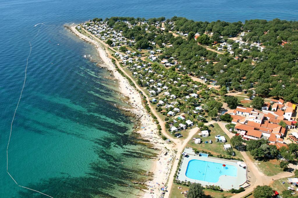 Naturist Mobile Homes Eden In Fkk Ulika Porec Luaran gambar